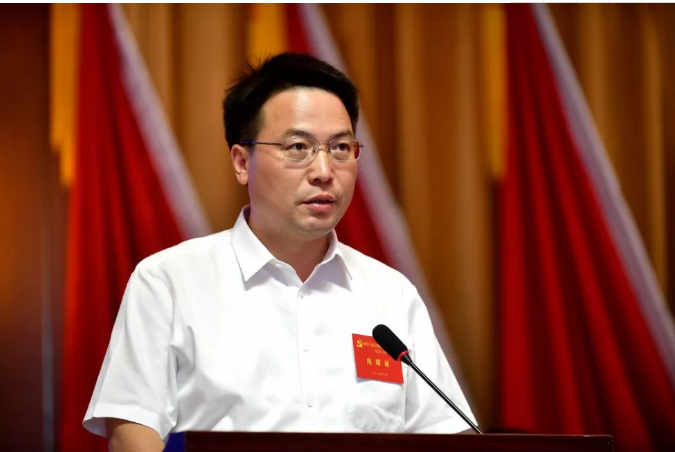 扛起政治責(zé)任  彰顯使命擔(dān)當(dāng) 全面擂響創(chuàng)國內(nèi)知名文旅企業(yè)激越鼓點(diǎn)(圖2)